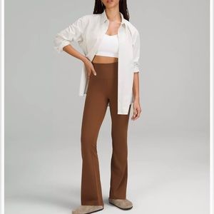 Groove Super-High-Rise Flared Pant Nulu